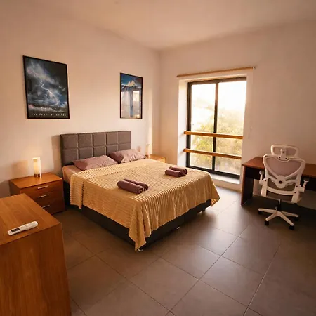Spacious Swieqi For Families Groups Close To Paceville And St Julians