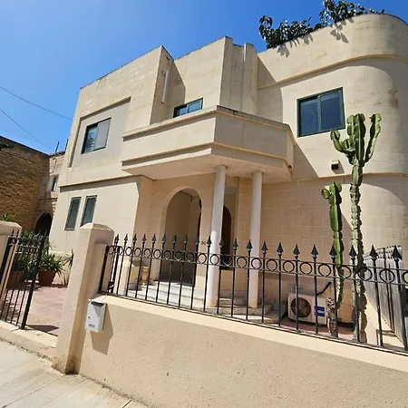 Daire Spacious Swieqi For Families Groups Close To Paceville And St Julians Is-Swieqi